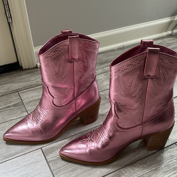 Billini Pink Metallic Western Boots - Picture 2 of 12